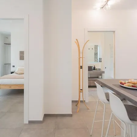 Enchanted - By Rent Apartamento